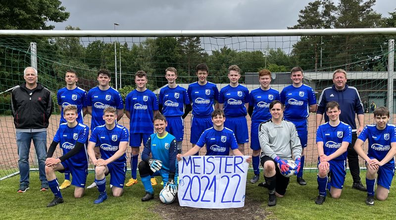 b-jugend-SVD - u.v.l.: Samual Meyer, Josef Schnellenberg, Fabian Gaube, Marvin Roeben, Marcio van den Bosch, Timo Elbers, Phil Gabryso.v.l.: Trainer Markus Kruse, Max Eismann, Paul Kruse, Giddion Hoppe, Yannick Schmitz, Jonas Kammertoens, Paul Bruegge, Jan Veit, Felix Siermann, Trainer Thomas Veites fehlen: Justin Lee Goldstein, Husein Alghadhban b-jugend-SVD