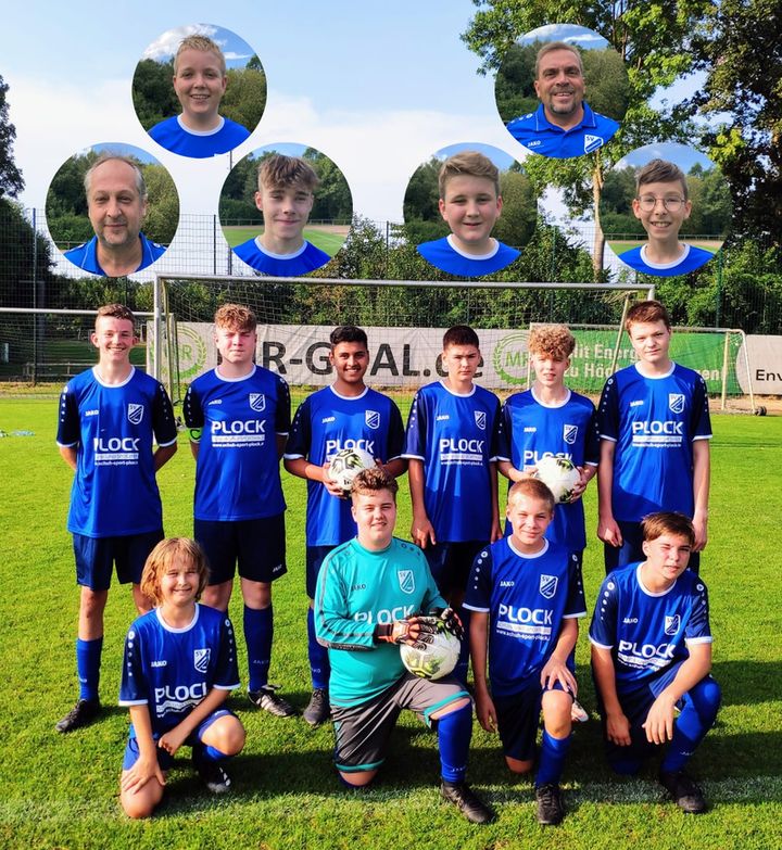 C1-Jugend22-23 - Hinten v. li. Silas Hülemeyer, Jakob König, Haseeb Akhtar, Maciej Lewalski, Theo Kattert, Nico Moß Vorne v.li. Davis Richter, Anton Lammers, Erik Kellinghaus, Noah Thomas, kleine Fotos von links: Helmut Richter, Nico Jahns, Leon Telsemeyer, Louis Kornau, Trainer Uwe Kellinghaus und Luca-Noel Bergfeld C1-Jugend22-23